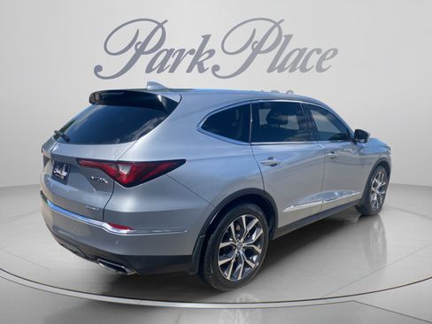 Used 2023 Acura MDX SH-AWD w/ Technology Package image 6