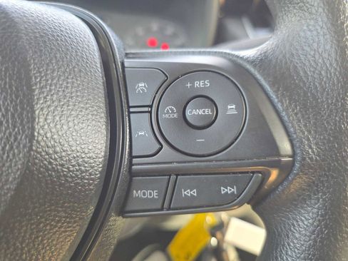 Certified 2025 Toyota Corolla LE image 30