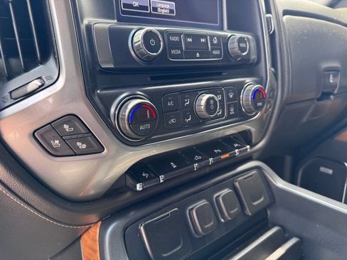 Used 2018 Chevrolet Silverado 1500 LTZ w/ Sport Package AWD/4WD image 19