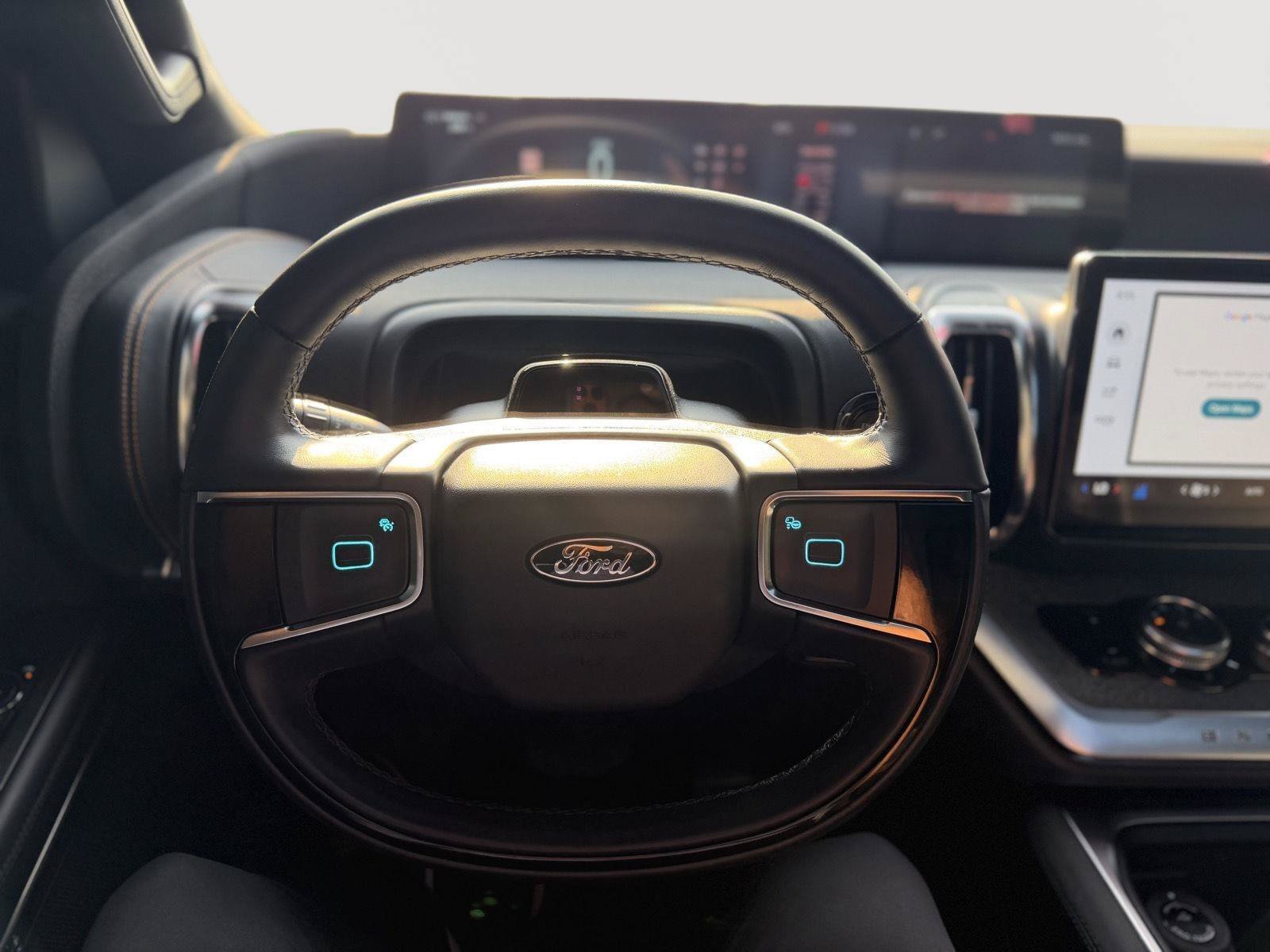 Used 2025 Ford Expedition Tremor AWD/4WD image 12