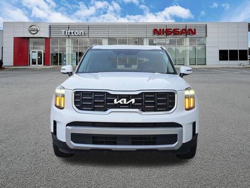 Used 2025 Kia Telluride S FWD image 2