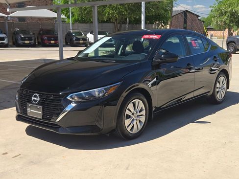 Certified 2025 Nissan Sentra S image 7