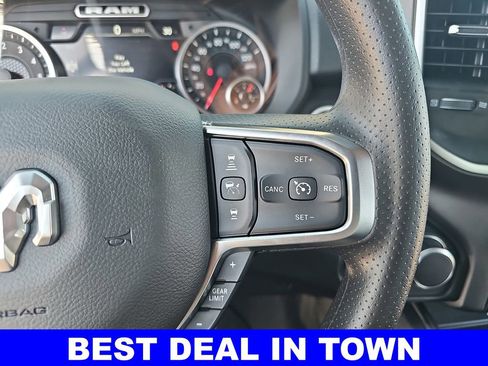New 2026 RAM 1500 Express AWD/4WD image 17