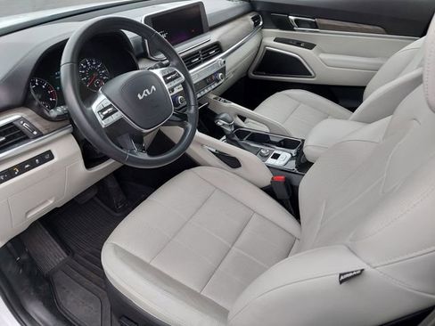 Used 2022 Kia Telluride EX w/ EX Premium Package image 9