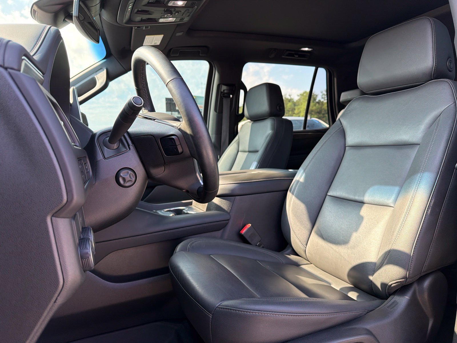 Used 2023 Chevrolet Tahoe LT w/ LT Signature Plus Package RWD image 8