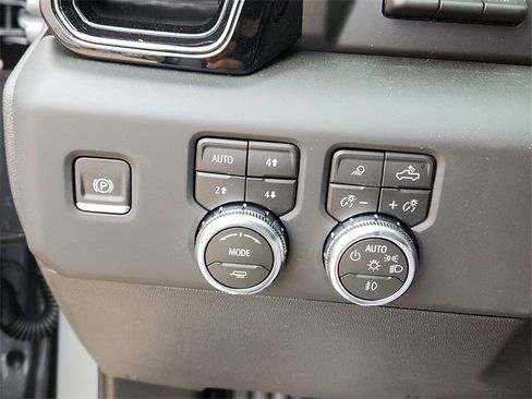 New 2026 GMC Sierra 1500 AT4 image 18