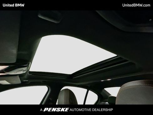 Used 2019 BMW 330i Sedan w/ Premium Package image 12