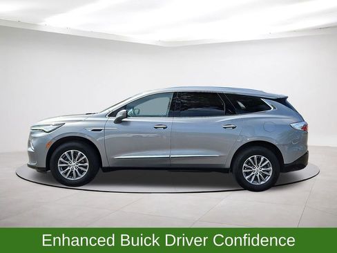 Used 2024 Buick Enclave Premium FWD image 4