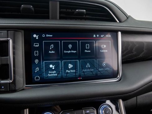 Used 2023 GMC Yukon XL Denali image 28