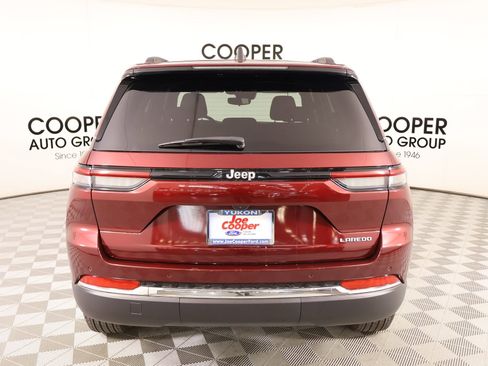 Used 2024 Jeep Grand Cherokee Laredo X image 21