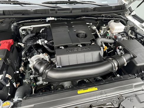 Used 2024 Nissan Frontier SL w/ Technology Package image 36