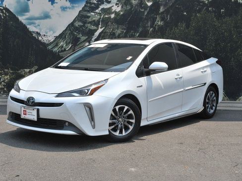 Certified 2022 Toyota Prius XLE w/ Premium Convenience Package FWD image 6