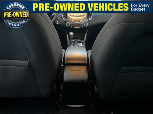 Used 2016 Chevrolet Cruze LT w/ Convenience Package image 26