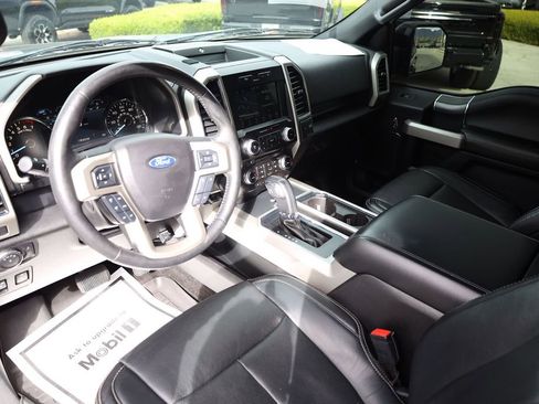 Used 2018 Ford F150 Lariat w/ Equipment Group 502A Luxury AWD/4WD image 12