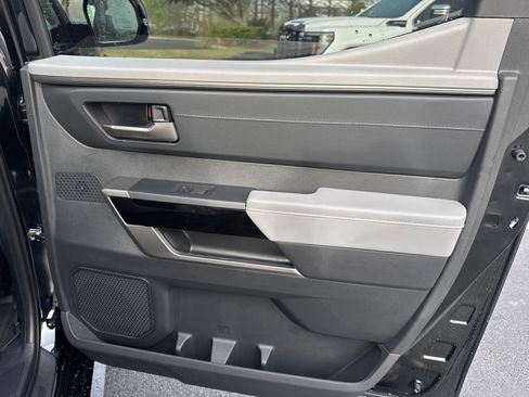 New 2025 Toyota Tundra Limited image 30