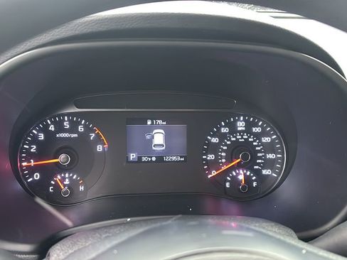 Used 2020 Kia Soul LX image 16