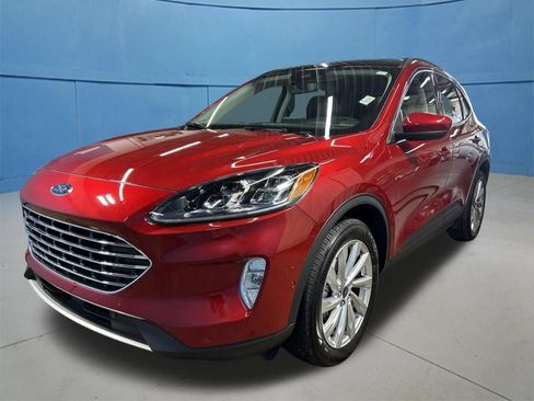 Used 2022 Ford Escape Titanium w/ Titanium Elite Package AWD/4WD image 5