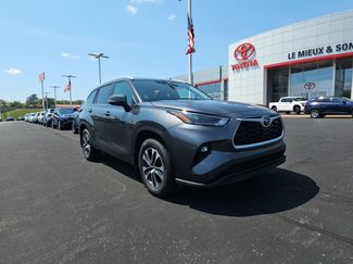Certified 2025 Toyota Highlander XLE AWD/4WD video 1