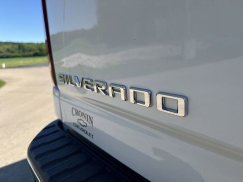 Used 2025 Chevrolet Silverado 2500 LT w/ Safety Package AWD/4WD image 10