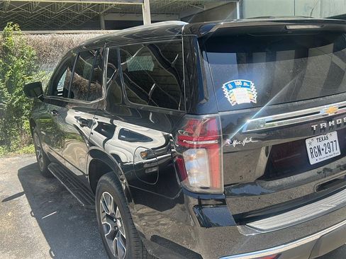 Used 2022 Chevrolet Tahoe LS RWD image 3