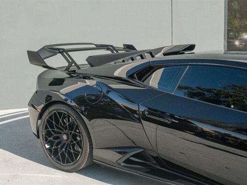 Used 2021 Lamborghini Huracan STO image 36