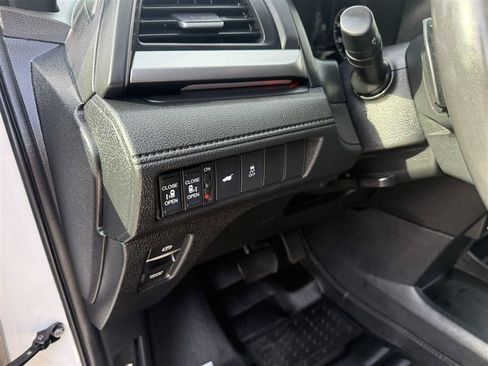 Used 2025 Honda Odyssey Sport-L image 15