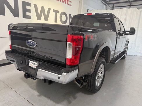Used 2018 Ford F250 Lariat w/ Lariat Ultimate Package AWD/4WD image 44