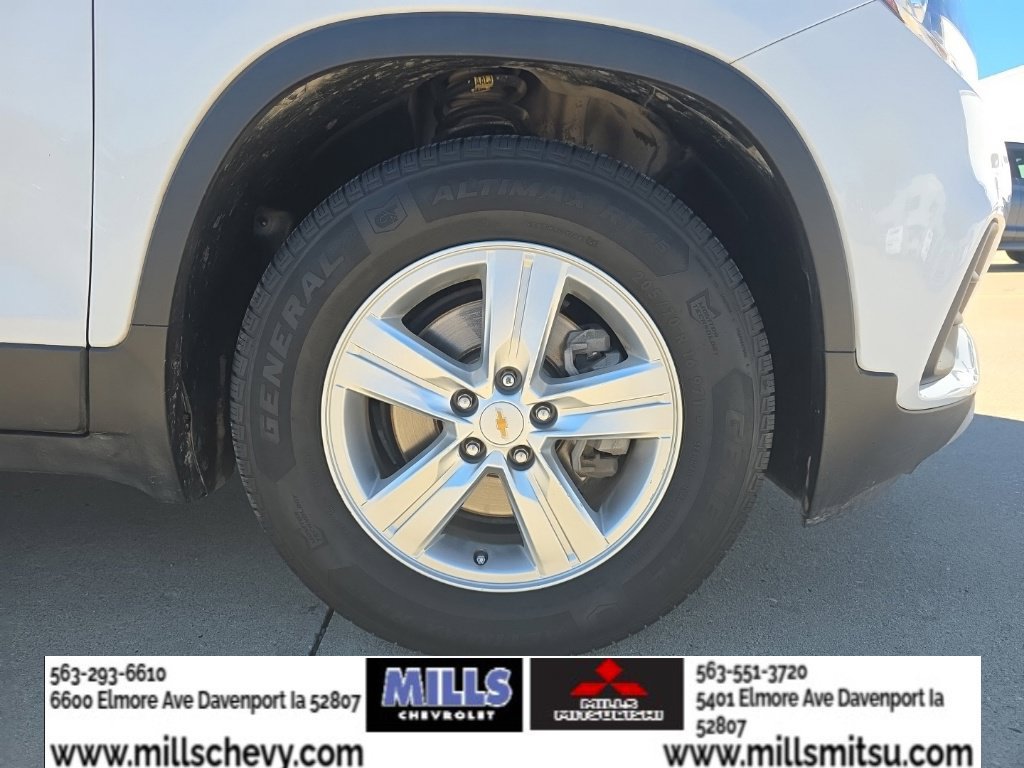 Used 2020 Chevrolet Trax LT w/ LT Convenience Package FWD image 23