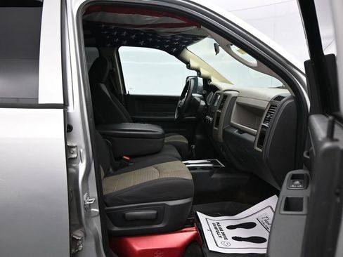 Used 2012 RAM 3500 ST w/ Chrome Appearance Group AWD/4WD image 10