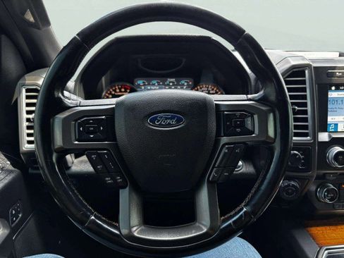 Used 2017 Ford F150 Limited image 27