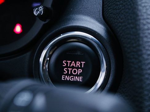 Used 2024 Mitsubishi Eclipse Cross Black Edition image 12