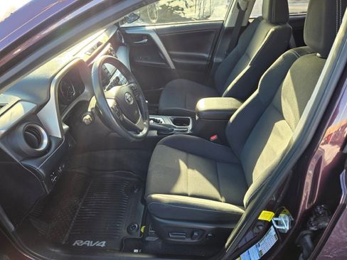Used 2018 Toyota RAV4 XLE image 17