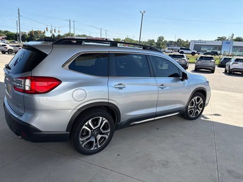 Used 2023 Subaru Ascent Limited w/ Technology Package AWD/4WD image 8