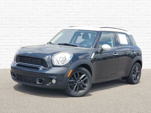 Used 2011 MINI Cooper Countryman S FWD image 1
