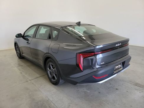 Used 2025 Kia K4 LXS image 7
