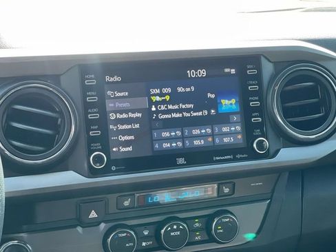 Used 2020 Toyota Tacoma TRD Sport w/ TRD Premium Sport Package RWD image 16