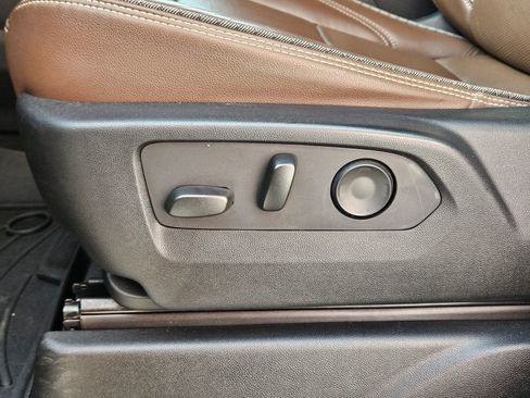 Used 2021 Chevrolet Suburban High Country image 20