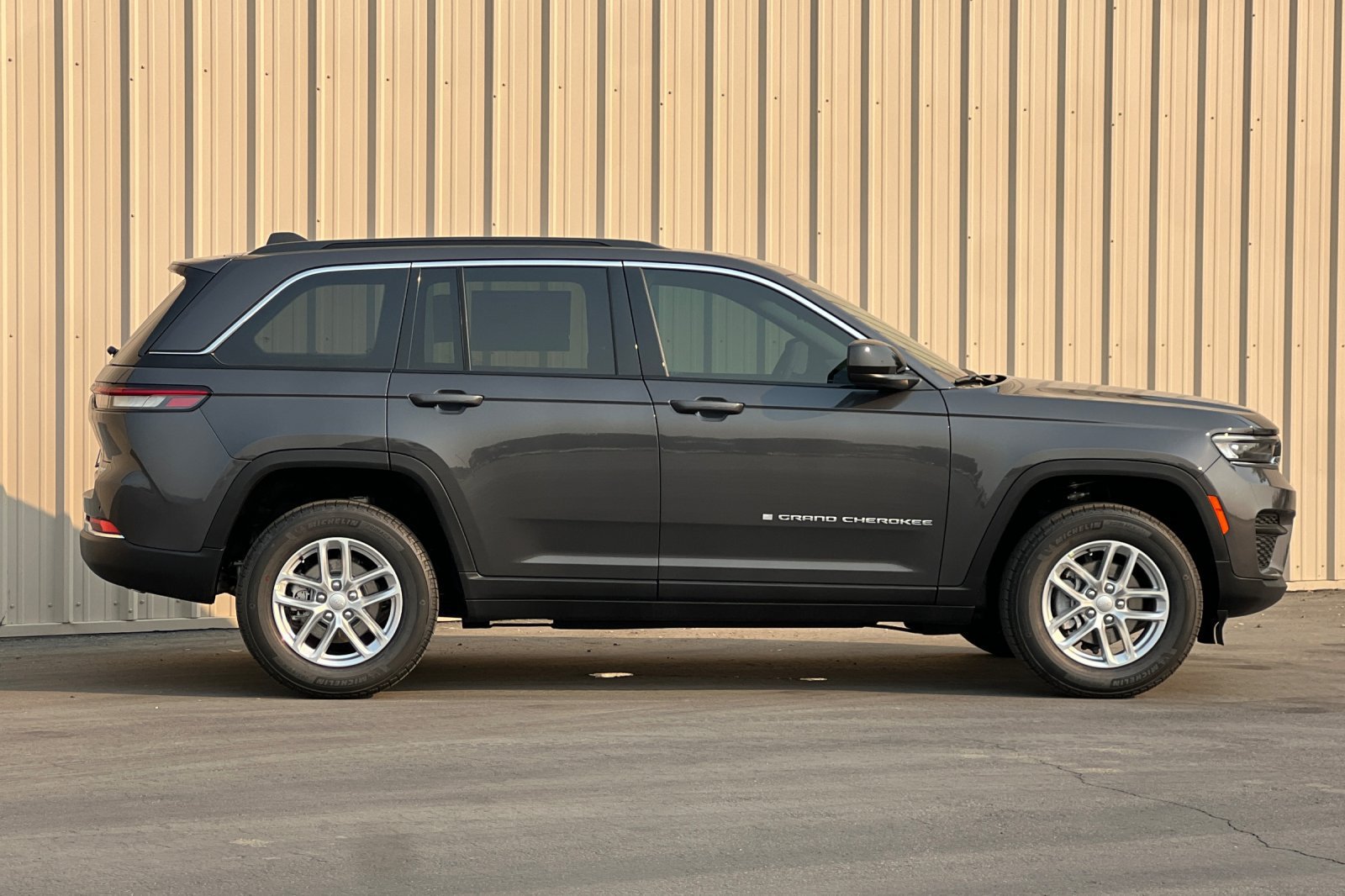 New 2026 Jeep Grand Cherokee Laredo X AWD/4WD image 10