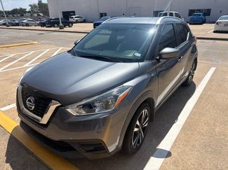 Used 2019 Nissan Kicks SV FWD video 3