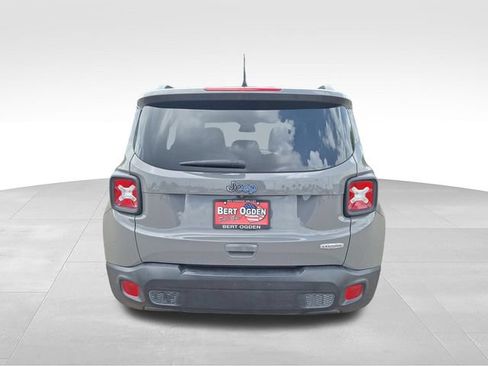 Used 2020 Jeep Renegade Latitude FWD image 6
