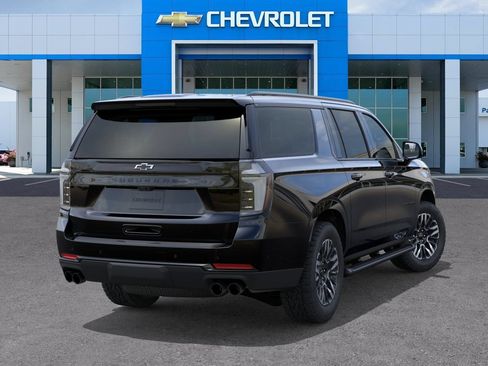 New 2026 Chevrolet Suburban Z71 w/ Comfort Package AWD/4WD image 4