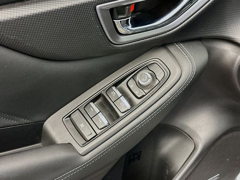 Used 2020 Subaru Forester Limited image 15