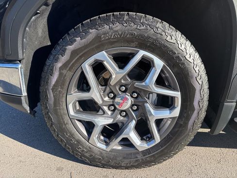 Used 2023 GMC Sierra 1500 SLT w/ SLT Premium Plus Package image 34