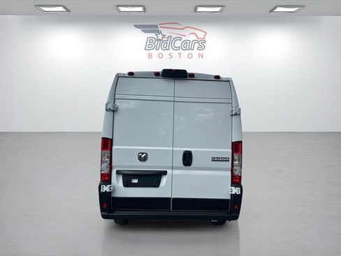 Used 2025 RAM ProMaster 2500 w/ Convenience Group FWD image 5