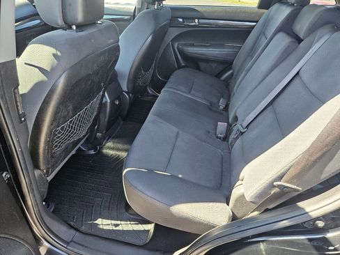 Used 2012 Kia Sorento LX w/ Convenience Pkg AWD/4WD image 13