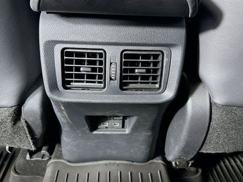 Certified 2024 Toyota Venza XLE AWD/4WD image 24