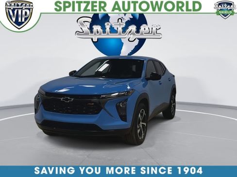Used 2024 Chevrolet Trax RS w/ Driver Confidence Package FWD image 4