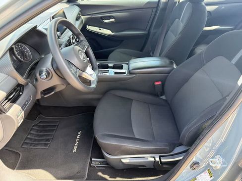 Used 2024 Nissan Sentra SV FWD image 10