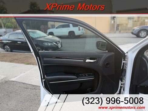 Used 2017 Chrysler 300 S w/ S Model Appearance Package RWD image 14