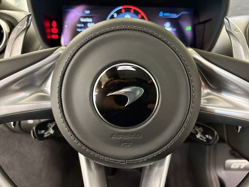 Used 2023 McLaren GT image 20